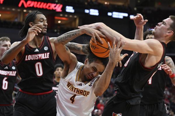 Louisville shuts down Winthrop in one-sided win