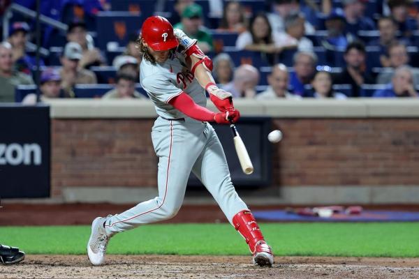 Alec Bohm's 4 hits, 4 RBIs spark Phillies' 12-run outburst in rout of Mets thumbnail