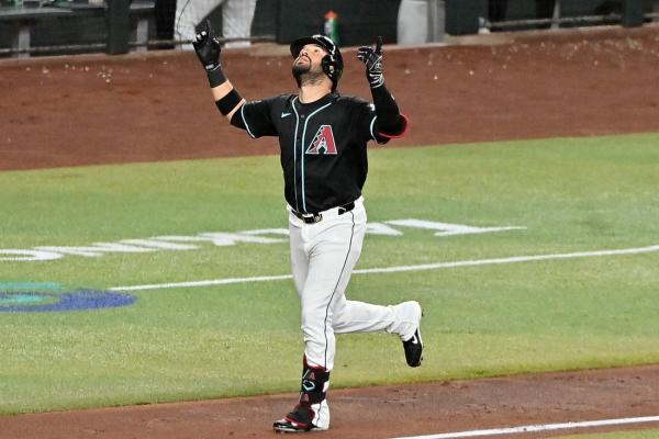 MLB roundup: Eugenio Suarez, D-backs slam Mariners