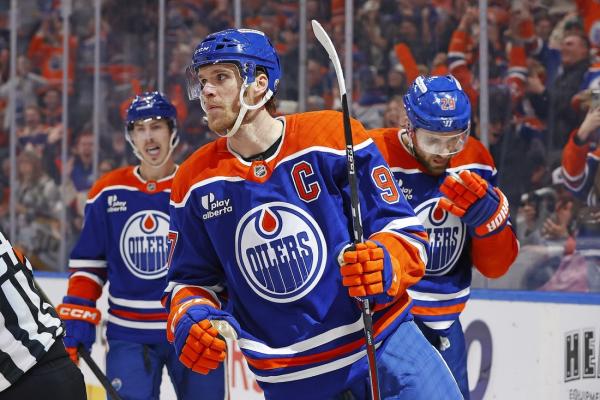 Connor McDavid aims to prolong streak as Oilers visit reeling Jets