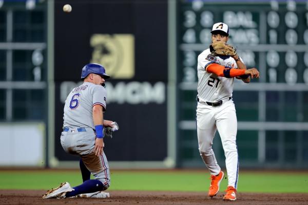 Yordan Alvarez exits early, but Astros double up Rangers