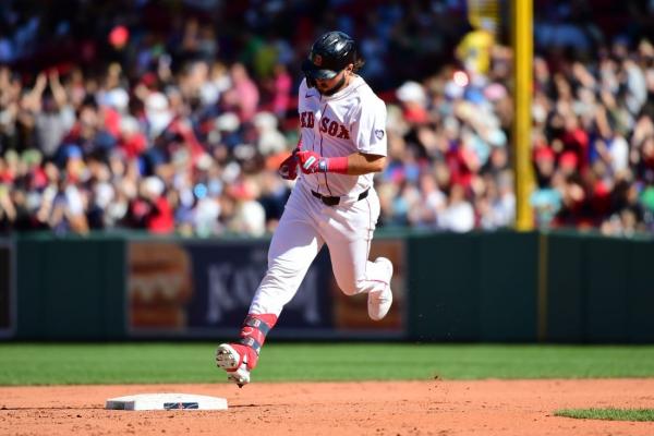 White Sox break Boston with five-run ninth, finally win Chris Flexen start