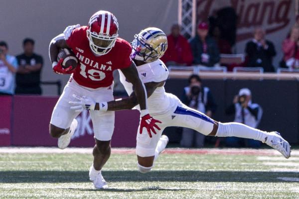 No. 13 Indiana holds off Washington 31-17 for 8-0 start