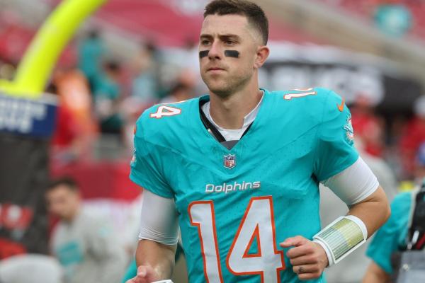 Report: Dolphins to release veteran QB Mike White