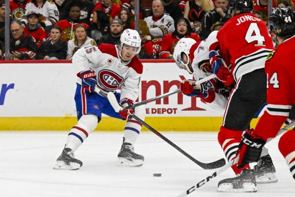 Nick Foligno tallies twice as Blackhawks top Habs, end skid