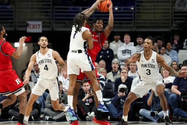 Penn State ends skid, outlasts Rutgers in battle of Aces