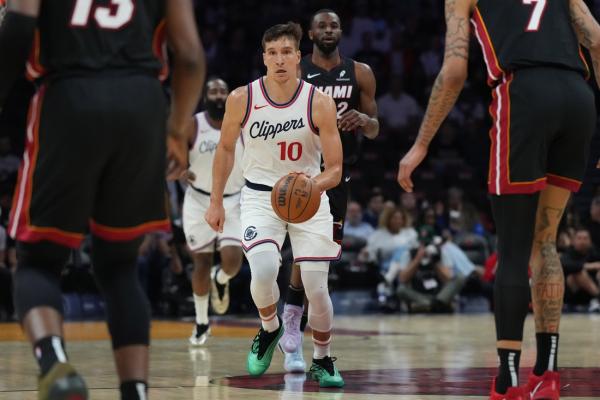 Clippers, Hawks meet a month after trade-deadline deal