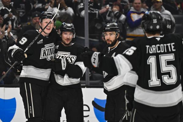 NHL roundup: Kings roll 7-2, halt Hurricanes’ win streak