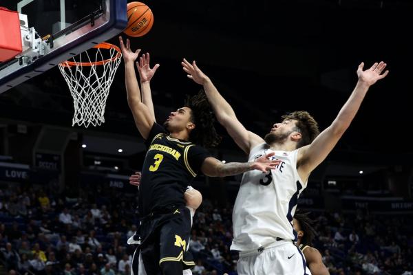 Top 25 roundup: No. 2 Michigan barely avoids upset vs. Penn St.