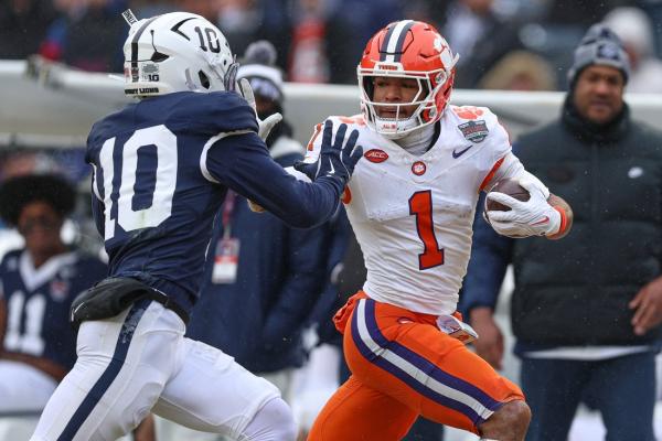 Late burst carries Penn State past Clemson in Pinstripe Bowl