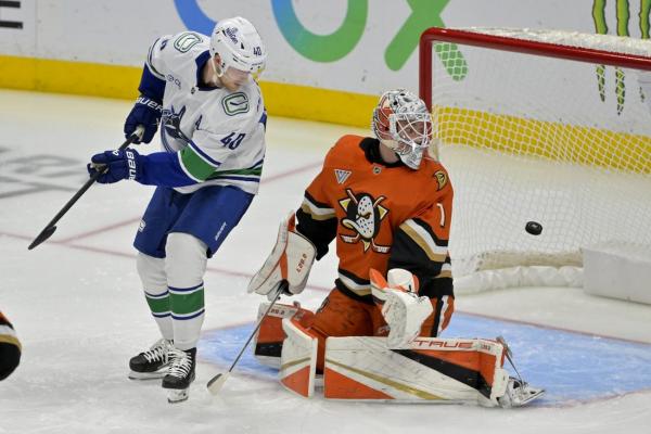 Quinn Hughes, Canucks continue recent domination of Ducks