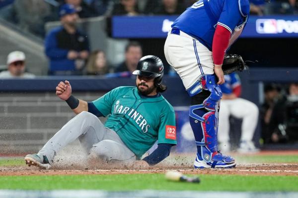 Mariners club Blue Jays, sprint out to 2-0 ALCS lead