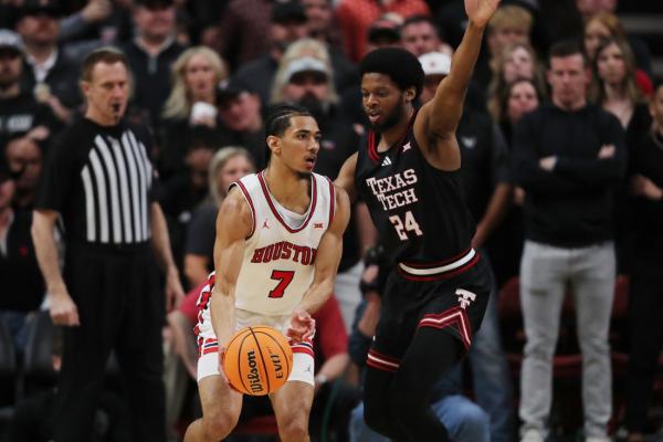 Milos Uzan drills late 3 to lift No. 4 Houston over No. 10 Texas Tech