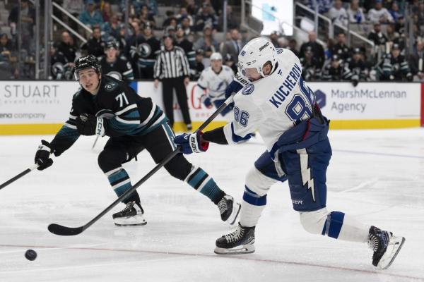 Sharks eke out win over Lightning, end 8-game skid