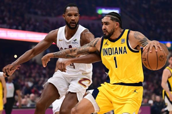 Pacers take Game 1 in series vs. top-seeded Cavaliers