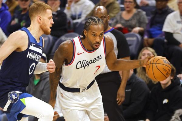 Report: Clippersâ Kawhi Leonard stepping away from team