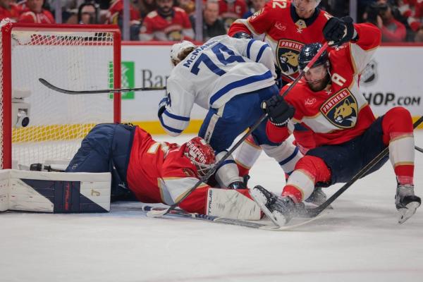 Leafs shut out Panthers, head home for Game 7