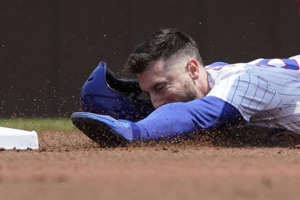 Kyle Tucker (jammed finger) day to day after early exit Sunday