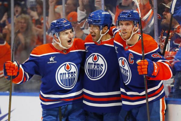 Oilers visit winless Predators in battle of slow-starting squads