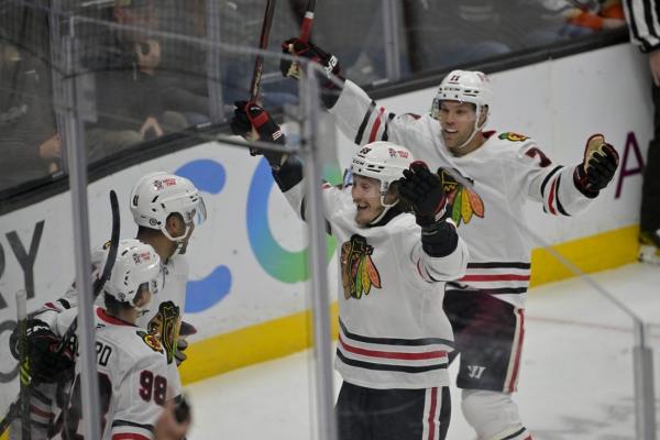 Blackhawks feeling better as they head home to face Red Wings