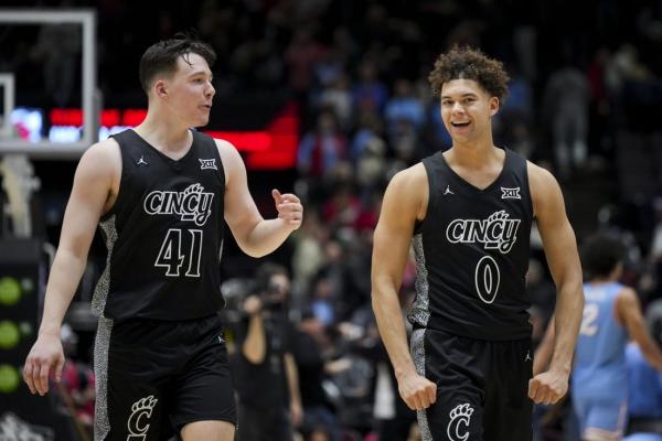 No. 17 Cincinnati kicks off Big 12 play vs. struggling Kansas State