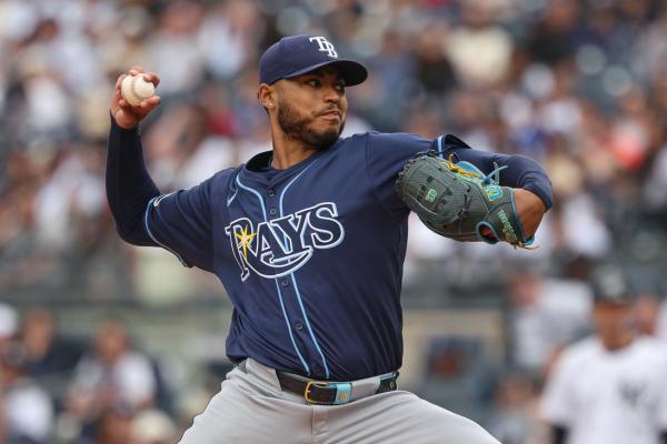Rays fend off Yankees’ late push to win series
