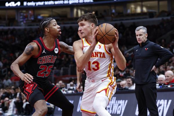 Rested Hawks look to keep Mavericks in check