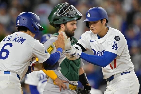 Shohei Ohtani’s two homers help Dodgers demolish A’s