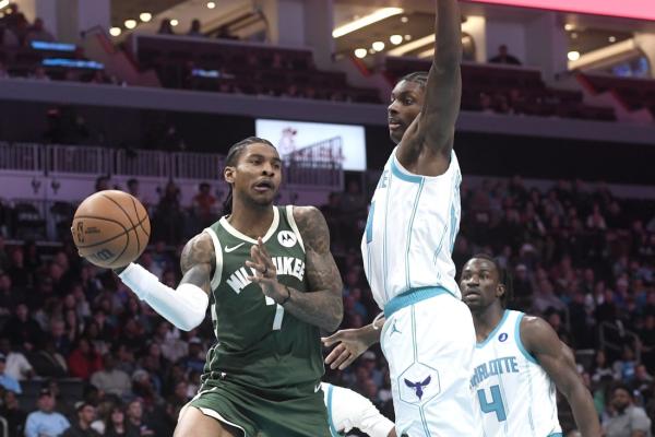 Bucks top Hornets, earn first back-to-back wins since October