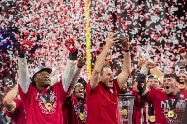 Top 25 roundup: Indiana downs top-ranked Ohio State for Big Ten crown