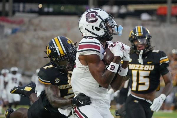 No. 23 Missouri uses ground game to keep South Carolina at bay