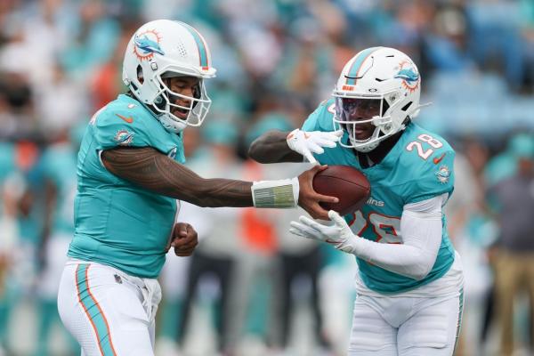 As Dolphins rise, Saints strive to stop freefall