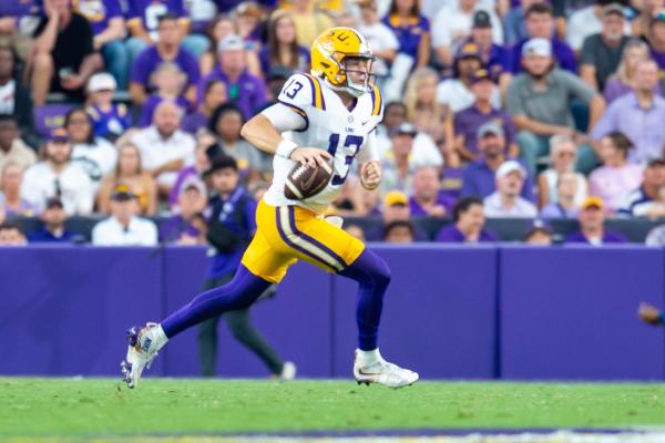 Mirror images, expectations up stakes in opener between No. 4 Clemson, No. 9 LSU