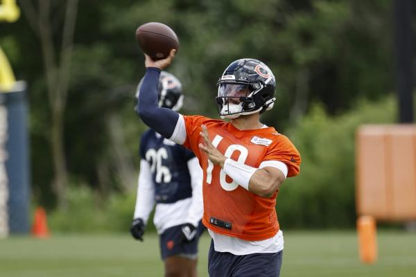 No deal? Bears No. 1 pick Caleb Williams unsigned on eve of training camp thumbnail