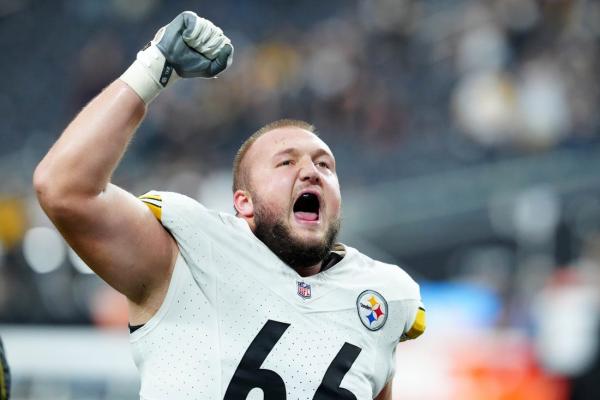 Steelers RG Mason McCormick (hand) could play vs. Ravens thumbnail