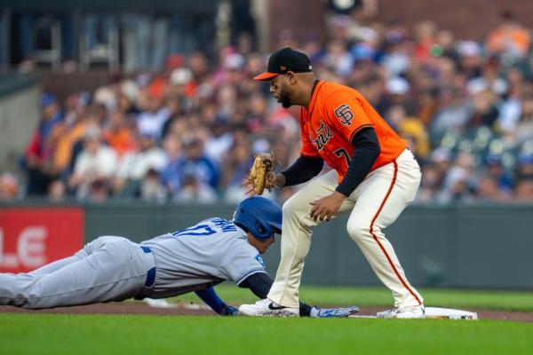 Willy Adames, Giants hand Dodgers 7th straight setback