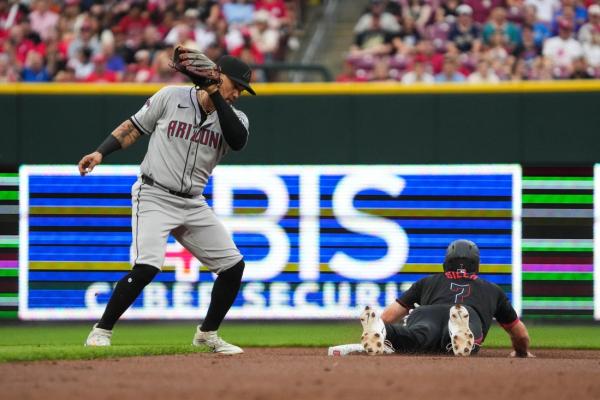Diamondbacks-Reds game suspended after 6 due to rain