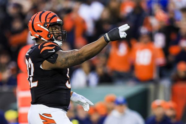 Reports: Bengals re-sign DT B.J. Hill to $33M contract