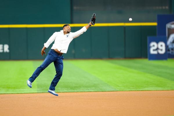 Elvis Andrus set to retire after 15 years