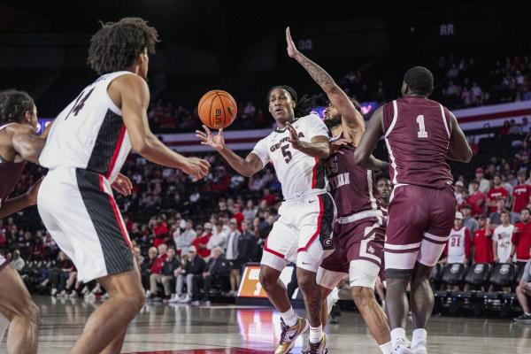 Georgia shows deep scoring attack to cruise past Texas Southern