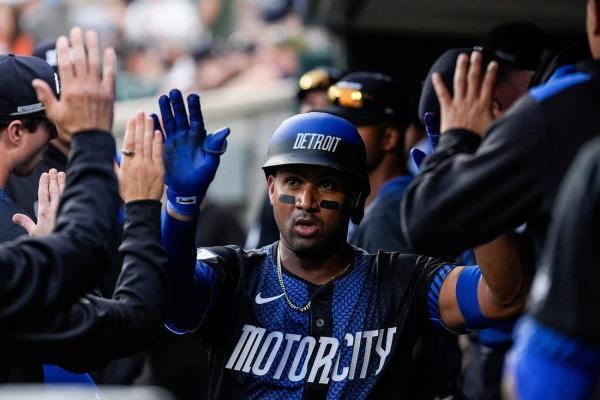 Spencer Torkelson, Tigers keep adding runs, knock off Royals
