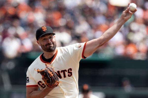 Giants’ Patrick Bailey needs just one pitch to walk off Rangers