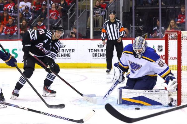 Jordan Binnington blanks Devils, sets mark for Blues goalie wins