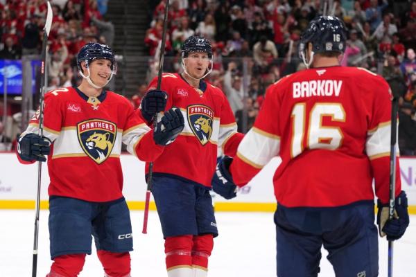 Panthers try to sweep Jets in rematch of NHL titans