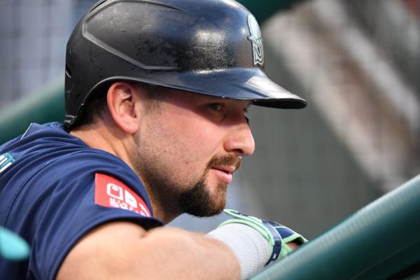 Marinersâ Cal Raleigh ties single-season HR record for catchers