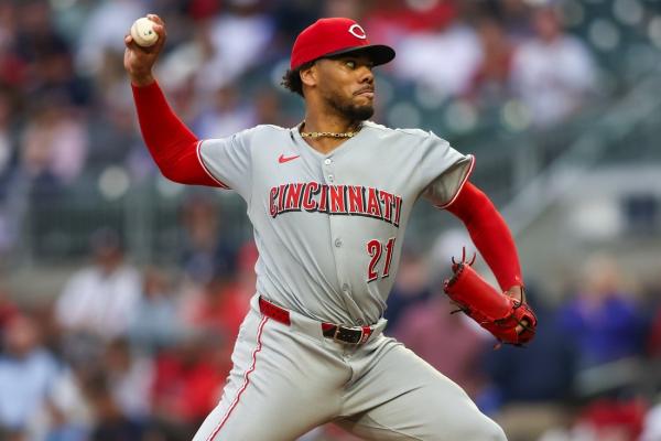 Reds RHP Hunter Greene (groin) exits after 3 innings