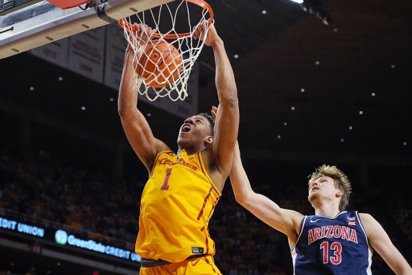 No. 9 Iowa State builds 24-point lead, beats No. 22 Arizona