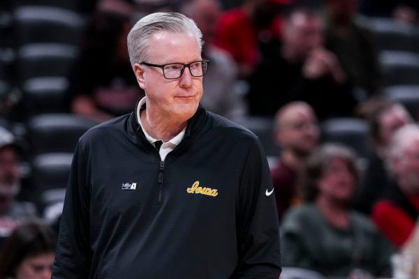 Report: Iowa to part ways with Fran McCaffery