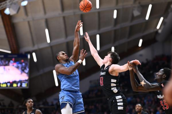 Villanova seeks consistency against skidding Temple