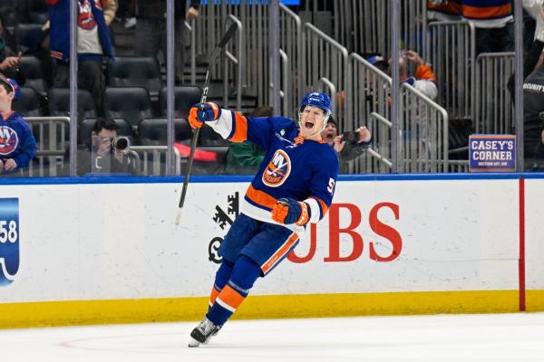Emil Heineman lifts Islanders over Golden Knights in shootout